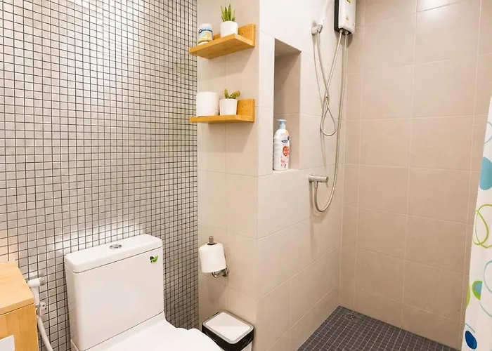 아파트호텔 Lounge Pool & Gym Near Bts Punawitti 3*