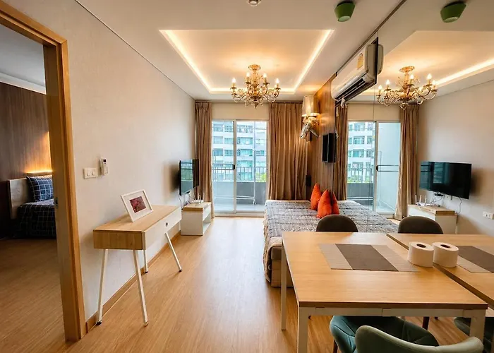 Lounge Pool & Gym Near Bts Punawitti 3* 방콕