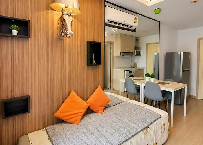 Lounge Pool & Gym Near Bts Punawitti 3* 방콕